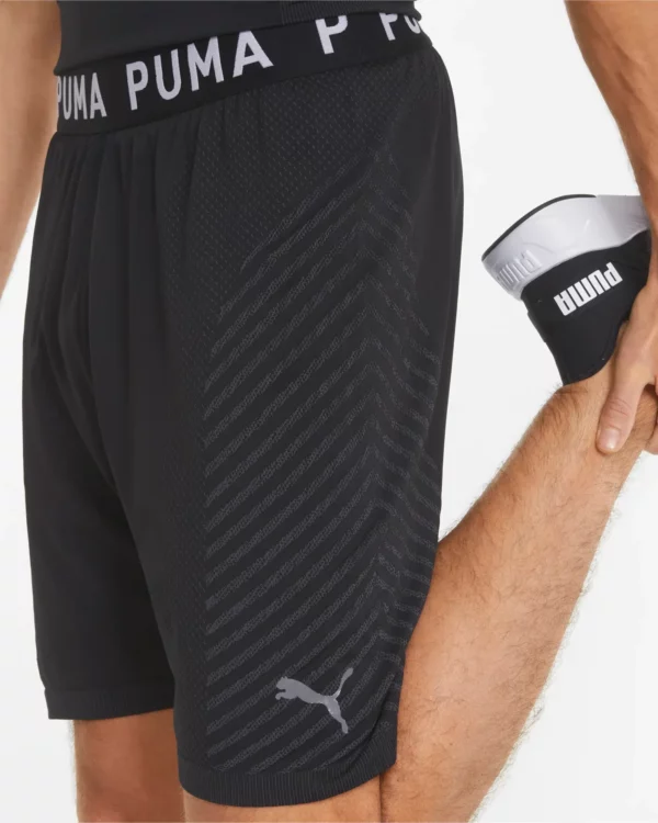 Puma Formknit Seamless 7" shorts svart side